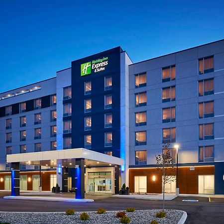 Holiday Inn Express & Suites Windsor East - Lakeshore, An Ihg Hotel Tecumseh Екстериор снимка