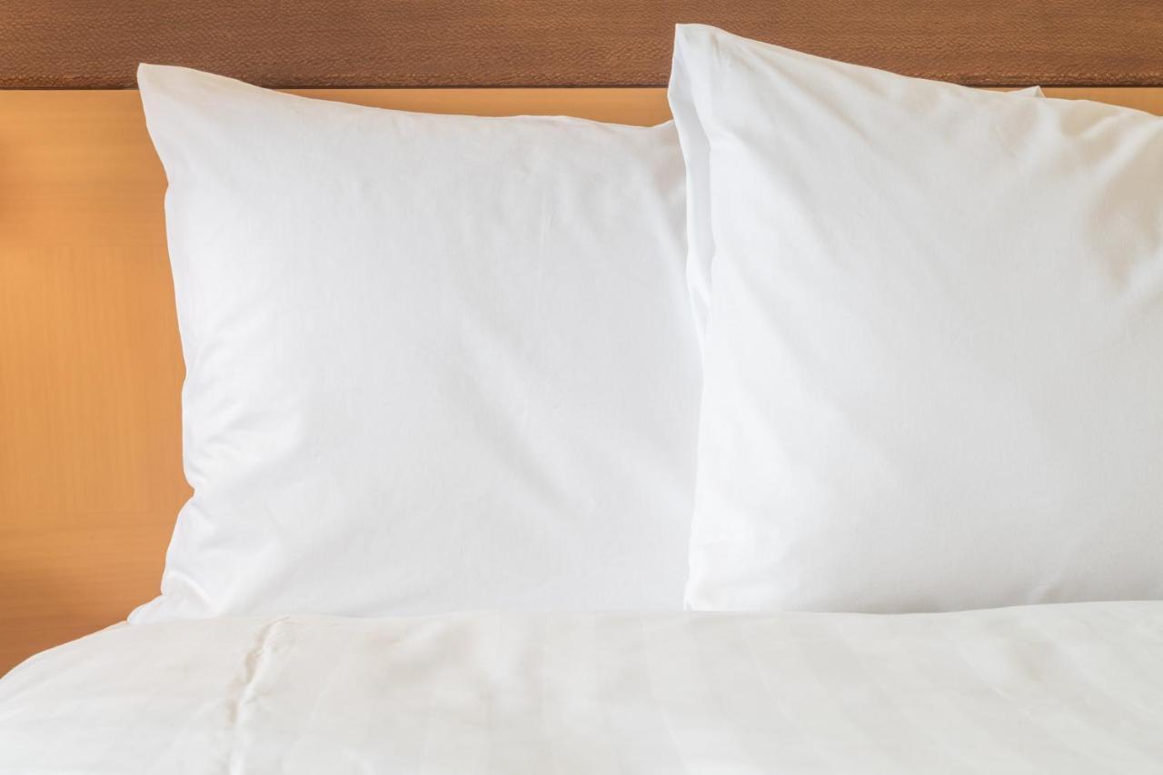 Holiday Inn Express & Suites Windsor East - Lakeshore By Ihg Tecumseh Екстериор снимка